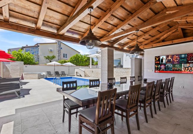 Villa in Buici - Villa Anela with pool in Porec