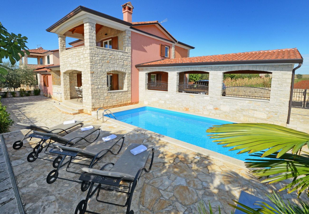 Villa a Rogovici - Villa Bianca with pool in Istria, Rogovici