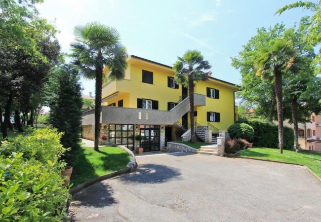 Apartment in Porec - Charming Apartment Concept III in Porec