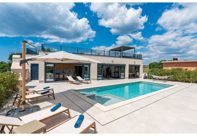 Villa in Montižana - Luxury Villa Velunida I Family villa in Porec